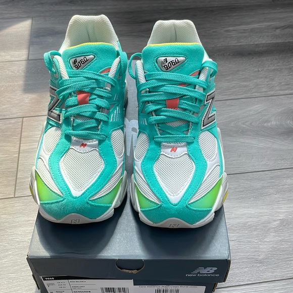 New balance 9060 sneakers - Picture 1 of 5